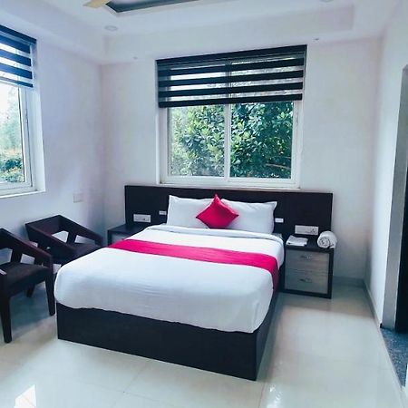 Dream Castle Hotel Munnar Buitenkant foto